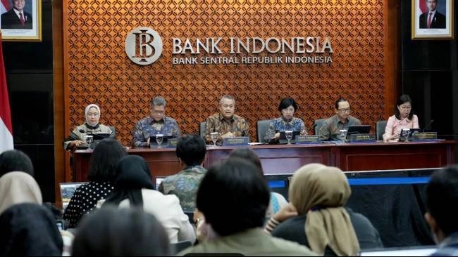 BI Tahan Suku Bunga Acuan, Langkah Strategis Hadapi Ketidakpastian Global